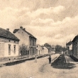 Dům s holičstvím pana Vaňhy někdy kolem r. 1915