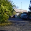 N�m�st��ko na konci uli�ky. Tyto pozemky jsou majetkem D�eva�sk�ch z�vod�